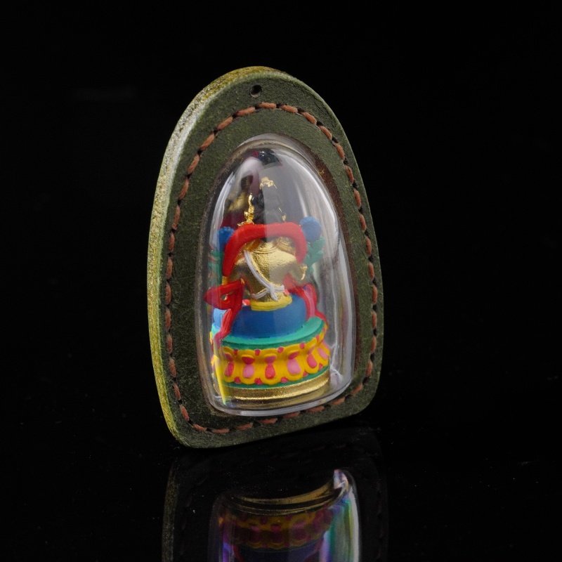 Tibetan Samantabhadra Thangka Necklace – Hand-Painted 3D Pendant for Wisdom & Spiritual Awakening