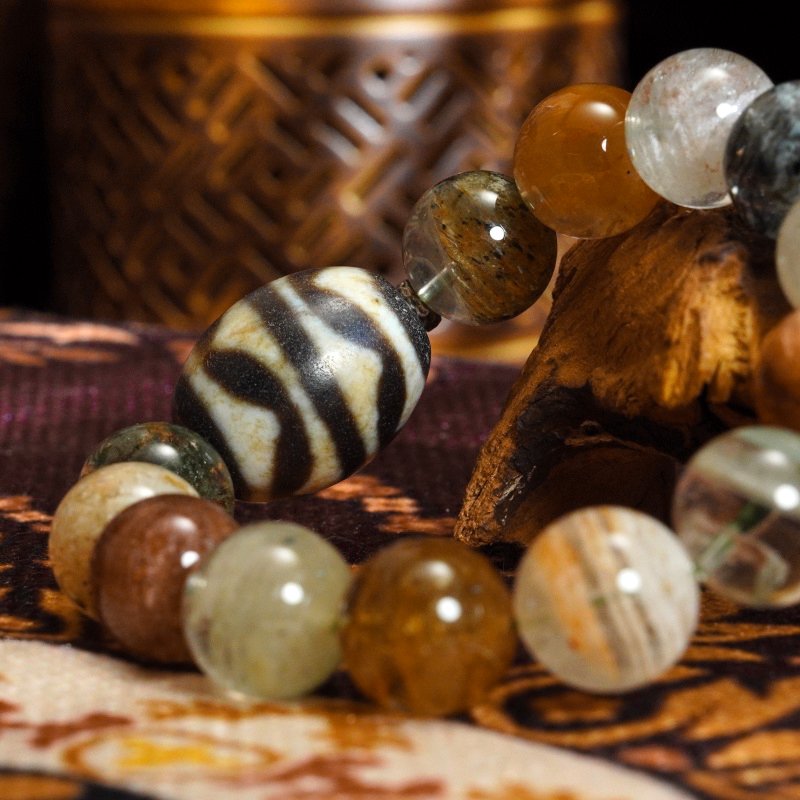 Buddha Stones Four Seasons Phantom Quartz & Tibetan Dzi Agate Bracelet – For Inner Wisdom, Cycles & Spiritual Protection