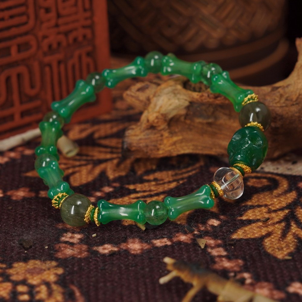 Green Agate Totem Bracelet with Skull & Bone Beads – Strength & Spiritual Shield