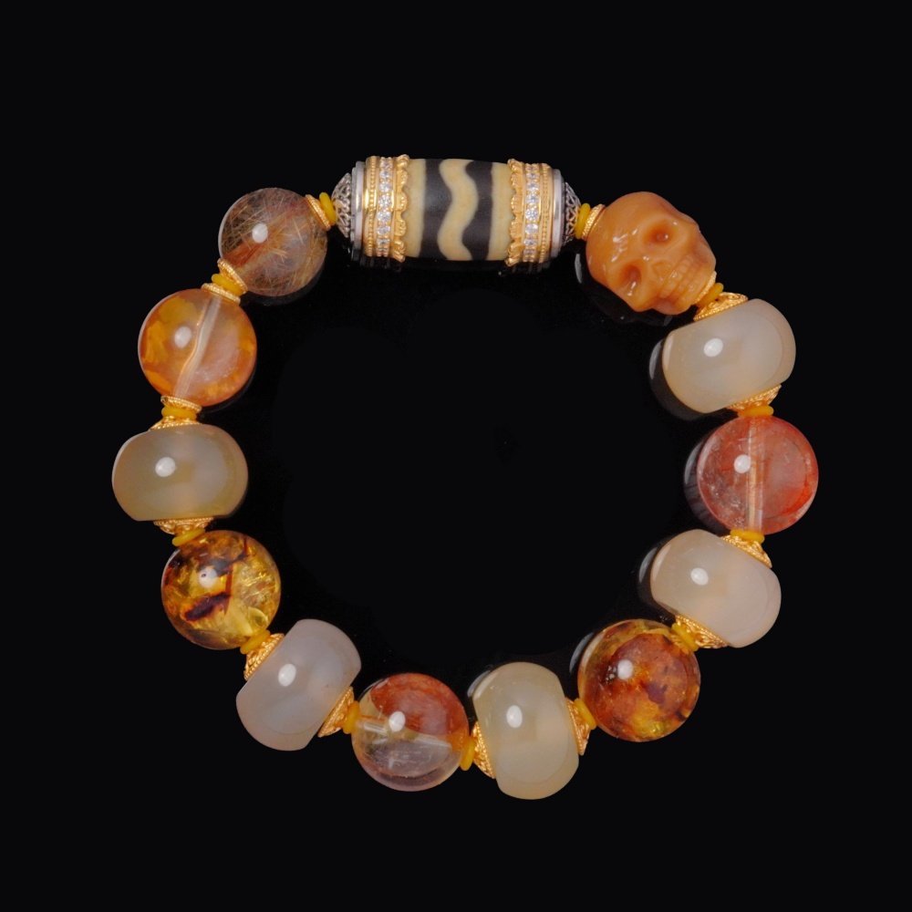 Golden Dzi & Agate Skull Bracelet – Wealth Flow & Inner Powe