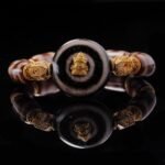Sacred Agate Totem Bracelet – Golden Deity Seal & Tibetan Protection