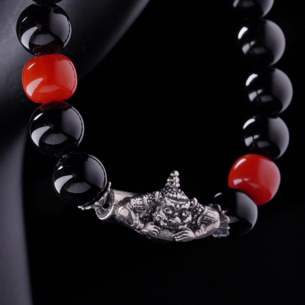 Rahu Amulet Bracelet – Black Agate Protection with Thai Occult Power