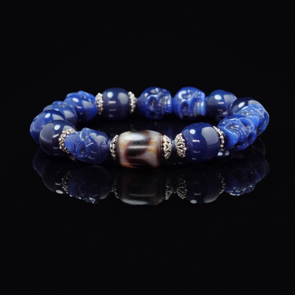 Blue Agate Skull & Black-White Dzi Bead Bracelet – Protection, Courage & Spiritual Awareness