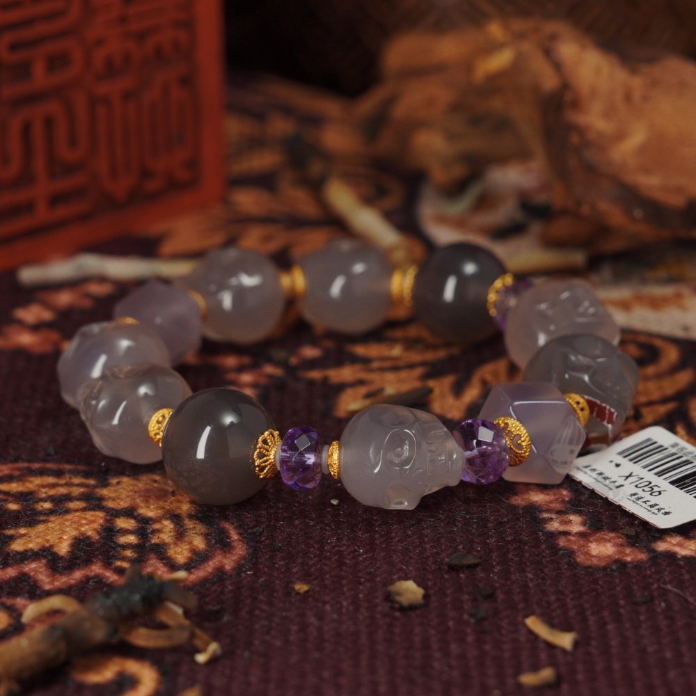 Grey Agate & Amethyst Skull Bracelet