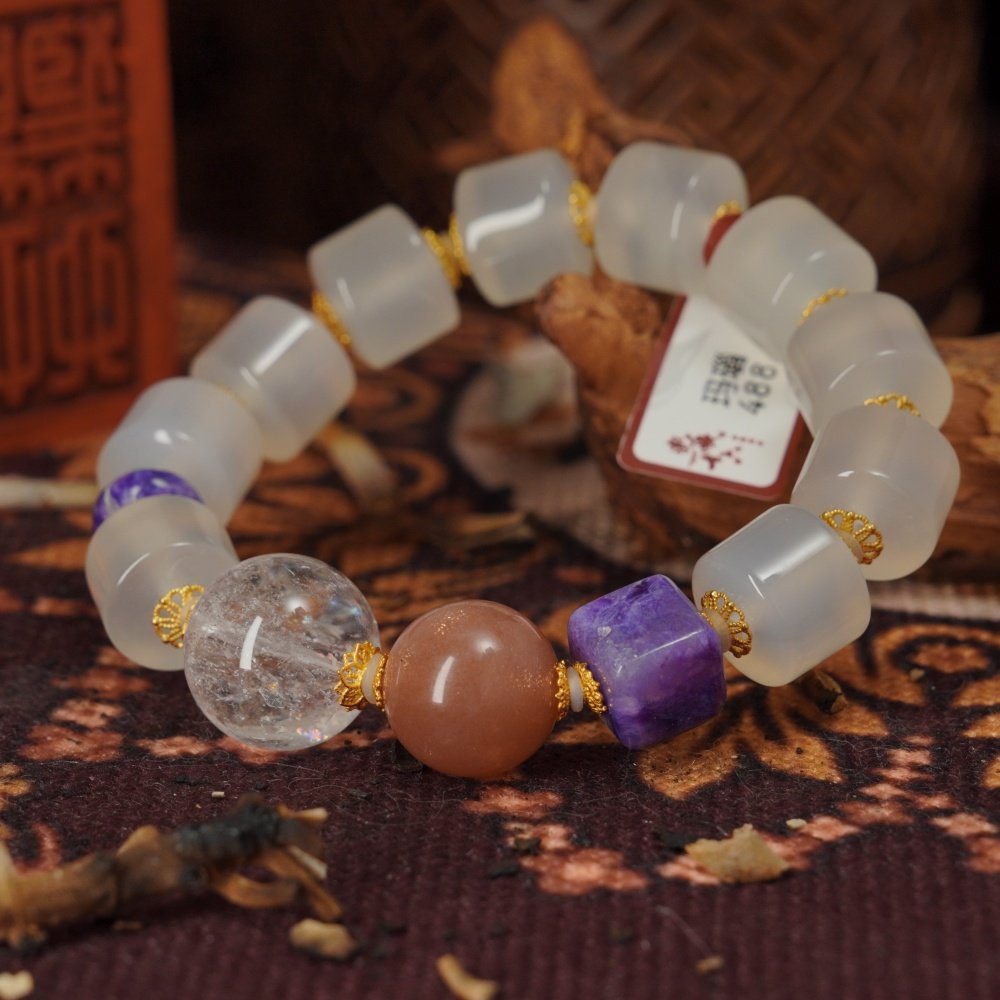 White Agate & Crystal Harmony Bracelet – Balance, Clarity & Inner Strength