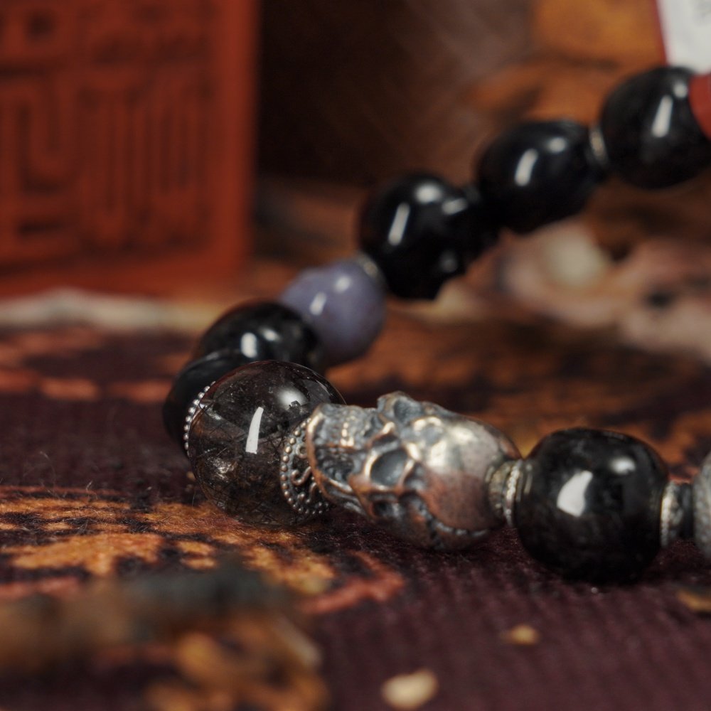 Shadow Skull & Rutilated Quartz Bracelet – Protection, Balance & Inner Strength